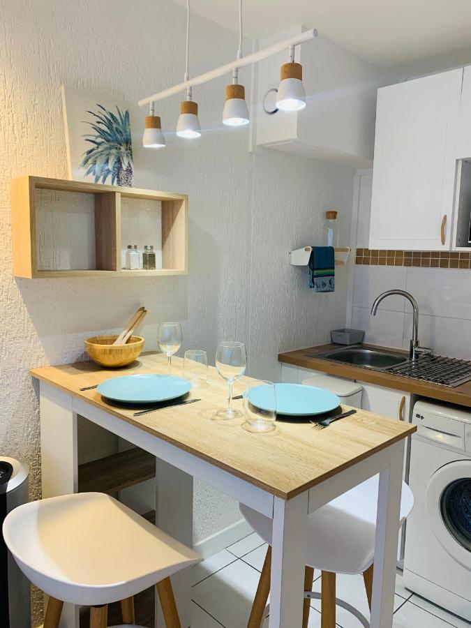 Golfe Juan Studio Dans Residence Avec Piscine Vallauris Exterior foto